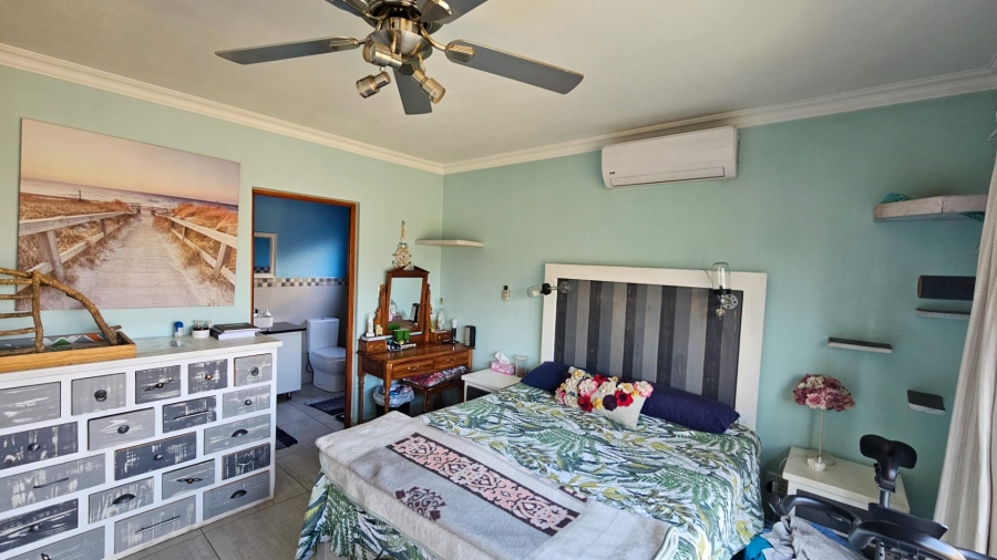 3 Bedroom Property for Sale in Gateway Manor North West